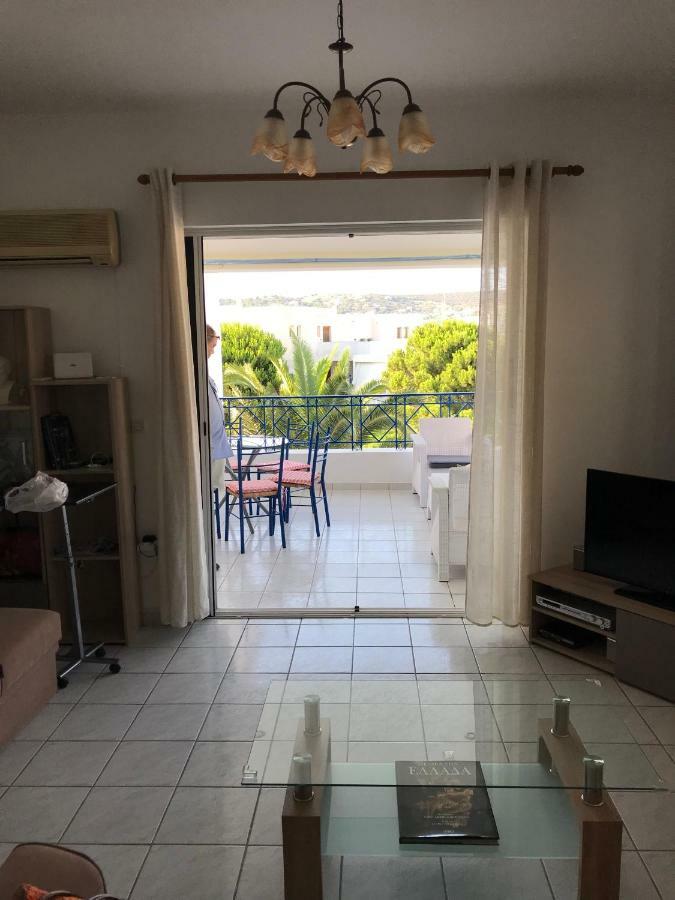 The Swan And The Gull, Porto Rafti Yacht Harbor Apartment 外观 照片